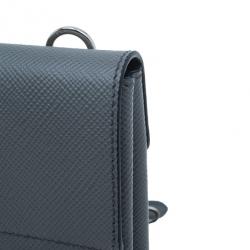 Pre Owned حقيبة برادا جلد سافيانو كير رمادي بقلاب