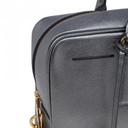 مملوكة مسبقًا Prada Metallic Siver Saffiano Zip Around Lux Bag