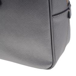 مملوكة مسبقًا Prada Metallic Siver Saffiano Zip Around Lux Bag