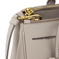 مملوكة مسبقًا Prada Grey Pomice Mini Saffiano Lux Tote