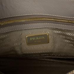 مملوكة مسبقًا Prada Grey Pomice Mini Saffiano Lux Tote