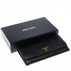 Pre Owned Prada Black Saffiano Leather Continental Wallet