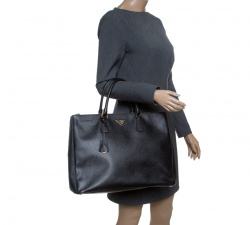 Pre Owned Prada Black Saffiano Lux Leather Executive Double Zip Tote