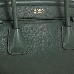 مملوكة مسبقًا Prada Forest Green Vitello Daino Leather Tote Bag