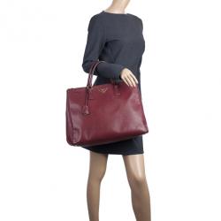 Pre Owned Prada Maroon Saffiano Lux Double-Zip Large Tote