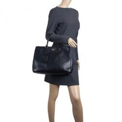 مملوكة مسبقًا Prada Black Saffiano Lux Double Zip Tote
