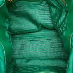 Pre Owned Prada Green Quilted Tessuto Nylon Shopper Tote