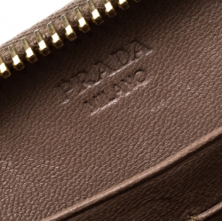 Pre Owned Prada Beige Nappa Gaufre Leather Zip Around Wallet