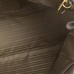 مملوكة مسبقًا Prada Grey Vitello Daino Leather Shopper Tote