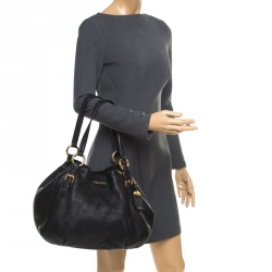 Pre Owned Prada Black Vitello Daino Leather Zip Around Hobo