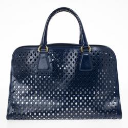 مملوكة مسبقًا Prada Cut-out Saffiano Fori Laser Handbag With Pochette 