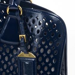مملوكة مسبقًا Prada Cut-out Saffiano Fori Laser Handbag With Pochette 