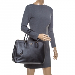 Pre Owned Prada Black Saffiano Lux Leather Large Double Zip Tote