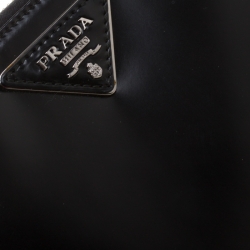 Pre Owned Prada Black Spazzolato Leather Zip Around Wallet