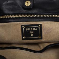 مملوكة مسبقًا Prada Vitello Daino Black Soft Calfskin Shopping Tote