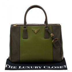 Pre Owned Prada Green 2 Tone Saffiano Lux Leather Medium Double Zip Tote