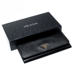 Pre Owned Prada Black Saffiano Leather Continental Wallet
