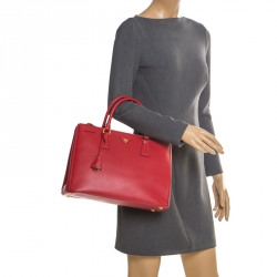 Pre Owned Prada Red Saffiano Lux Leather  Medium Double Zip Tote