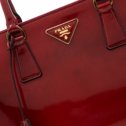 Pre Owned Prada Red Patent Spazzolato Leather Large Double Zip Tote