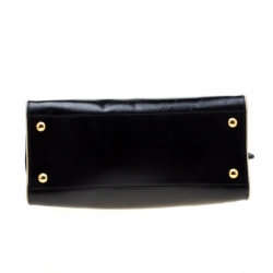 Pre Owned Prada Black/Cream Patent Leather Pyramid Frame Top Handle Bag