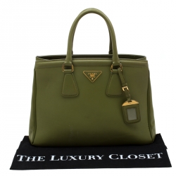 Pre Owned Prada Green Saffiano Lux Leather Parabole Tote