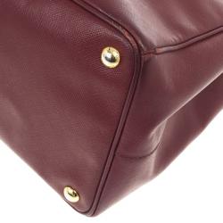 مملوكة مسبقًا Prada Maroon Saffiano Lux Double-Zip Leather Tote