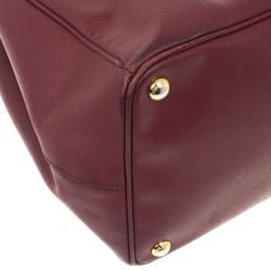 مملوكة مسبقًا Prada Maroon Saffiano Lux Double-Zip Leather Tote