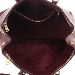 مملوكة مسبقًا Prada Maroon Saffiano Lux Double-Zip Leather Tote