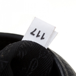 Pre Owned Prada Black Leather Medium Tote Bag