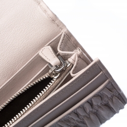 Pre Owned Prada Off White Gaufre Leather Turn Lock Continental Wallet