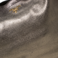Pre Owned Prada Olive Green Metallic Vitello Daino Leather Hobo