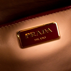 Pre Owned Prada Red/Orange Saffiano Parent Leather Pyramid Frame Top Handle Bag