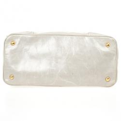 مملوكة مسبقًا Prada Daino Zip-Top Tote