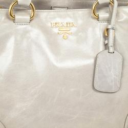 مملوكة مسبقًا Prada Daino Zip-Top Tote