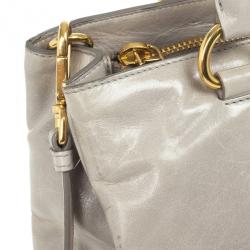مملوكة مسبقًا Prada Daino Zip-Top Tote