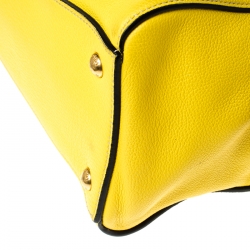 مملوكة مسبقًا Prada Yellow Vitello Diano Leather Satchel