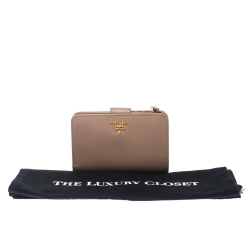 Pre Owned Prada Beige Saffiano Leather Zip Around Compact Wallet