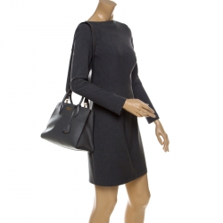 Pre Owned Prada Grey Saffiano Leather Esplanade Tote 