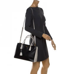 Pre Owned Prada Black/White Saffiano Lux Leather Medium Tote
