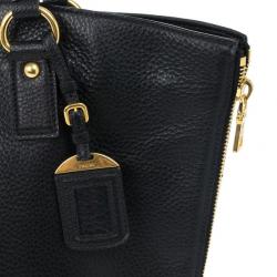 مملوكة مسبقًا Prada Black Vitello Daino Side Zip Shopping Tote