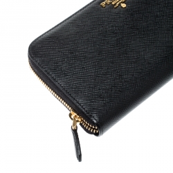 Pre Owned Prada Black Saffiano Leather Zip Around Wallet