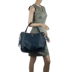 مملوكة مسبقًا Prada Navy Leather Vitello Daino Tote