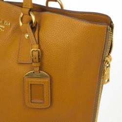 مملوكة مسبقًا Prada Amber Vitello Daino Side Zip Shopping Tote
