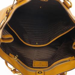مملوكة مسبقًا Prada Amber Vitello Daino Side Zip Shopping Tote