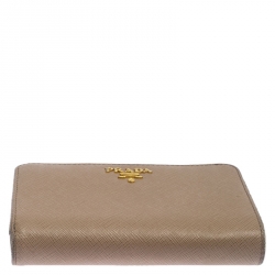 Pre Owned Prada Beige Saffiano Leather Compact Wallet