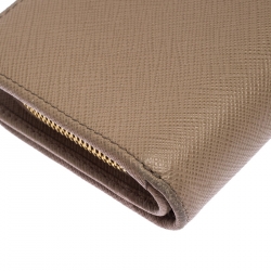 Pre Owned Prada Beige Saffiano Leather Compact Wallet