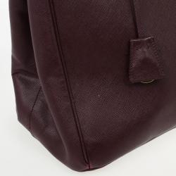 مملوكة مسبقًا Prada Burgundy Saffiano Lux Tote 