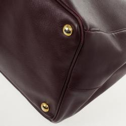مملوكة مسبقًا Prada Burgundy Saffiano Lux Tote 