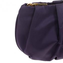 مملوكة مسبقًا Prada Purple Pleated Logo Wristlet