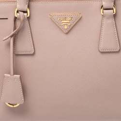 Pre Owned Prada Beige Saffiano Lux Leather Small Double Zip Tote